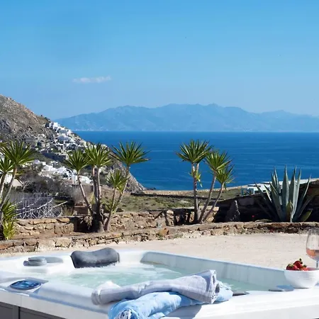 Sunny Roselani Mykonos Town